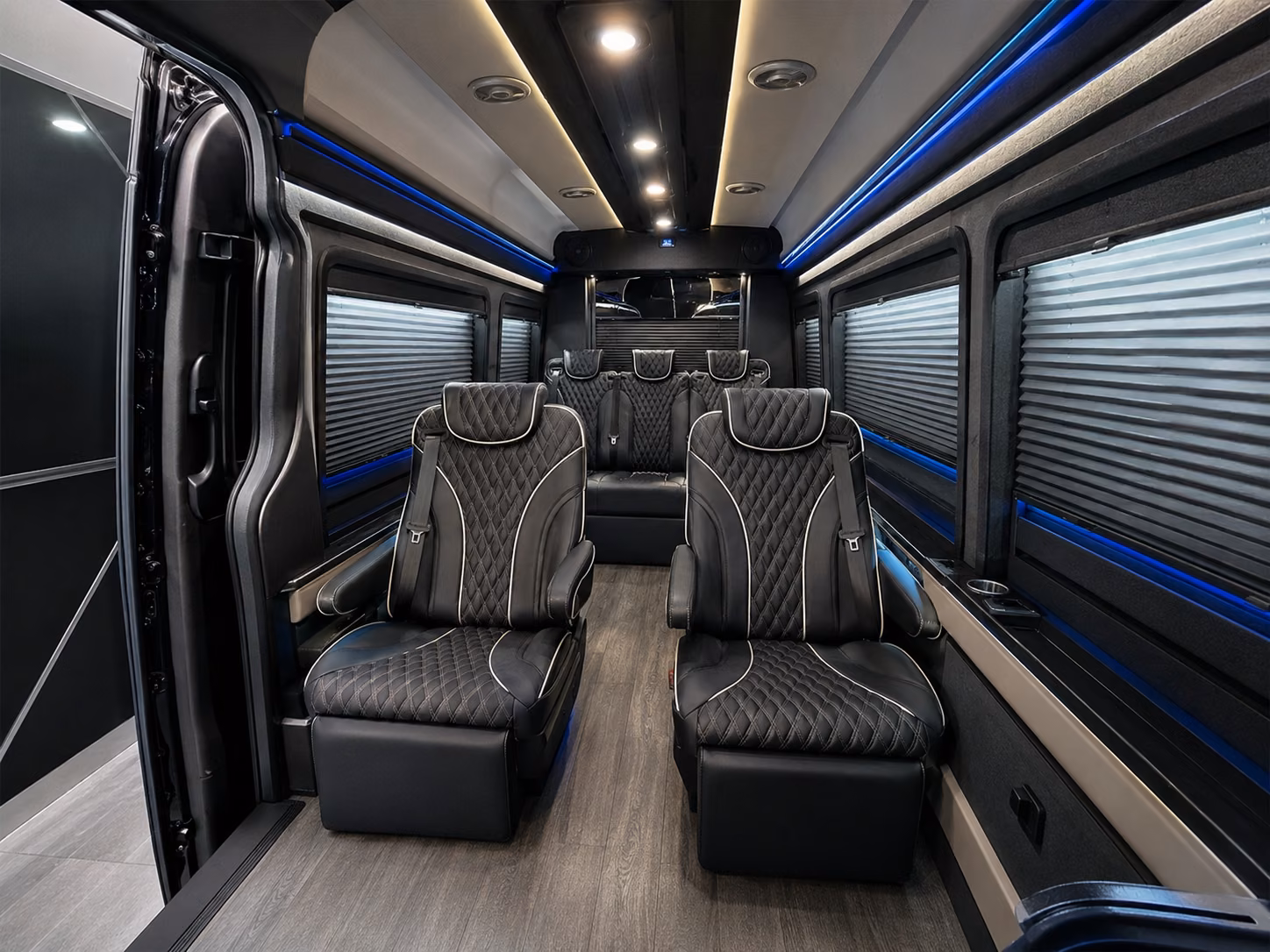 choosing the right bus for wright patterson afb and corporate airport transfers
