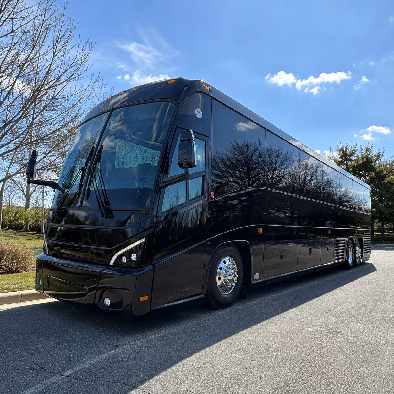 dayton charter bus services exterior